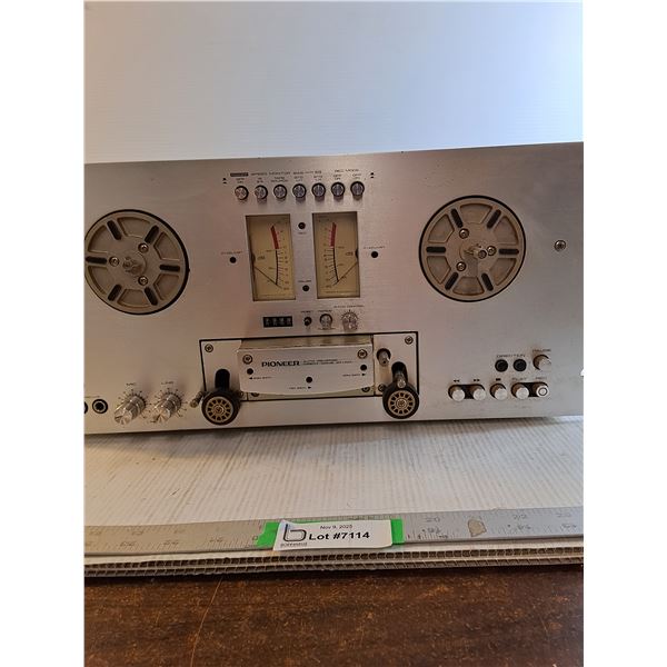 Pioneer Reel To Reel Tape Recorder - Powers On 18"x 12" x 9"