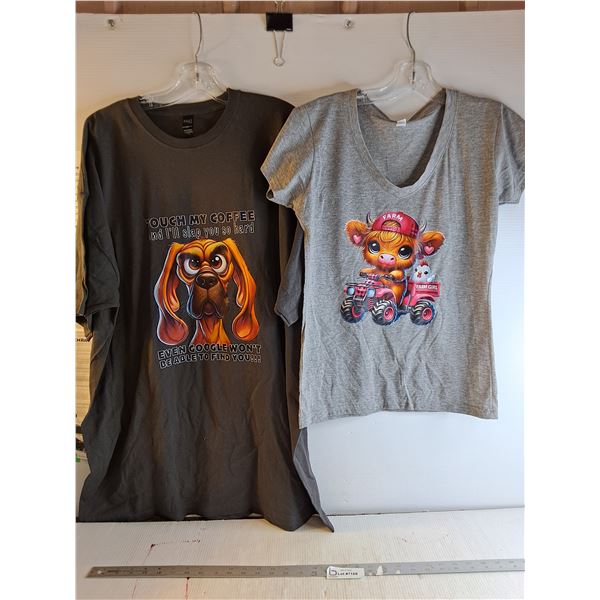 Mens XXXL T-Shirt/ Ladies size Large T-Shirt