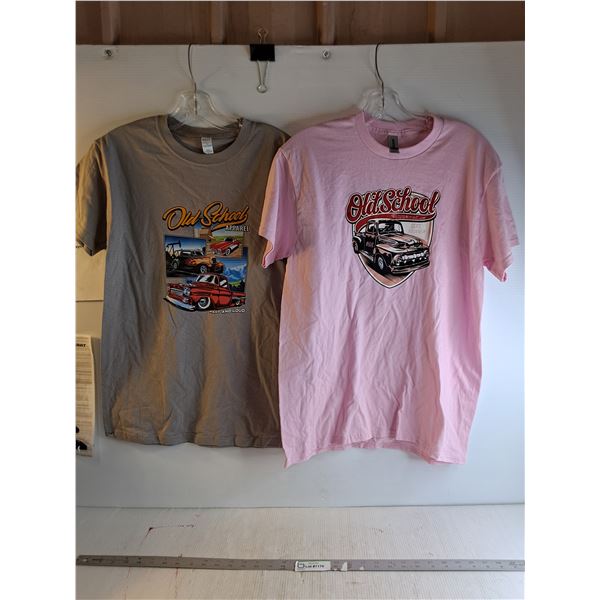 Mens Size Small T-Shirt/ Ladies Size Mg T-Shirt - Old School Apparel