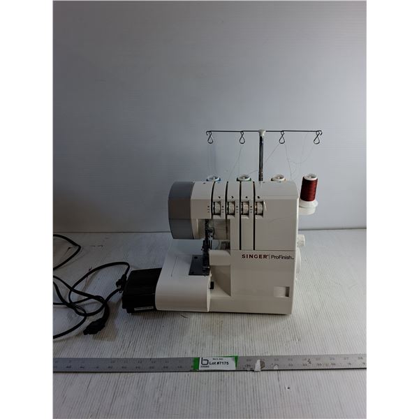 Singer Pro Finish Sewing/ Serger Machine - Powers On