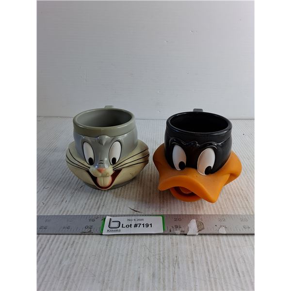 Bugs Bunny/ Daffy Duck Plastic Mugs