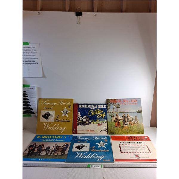 (6) Vinyl Records - Polka/ Ukrainian Christmas Songs/ Tommy Buick