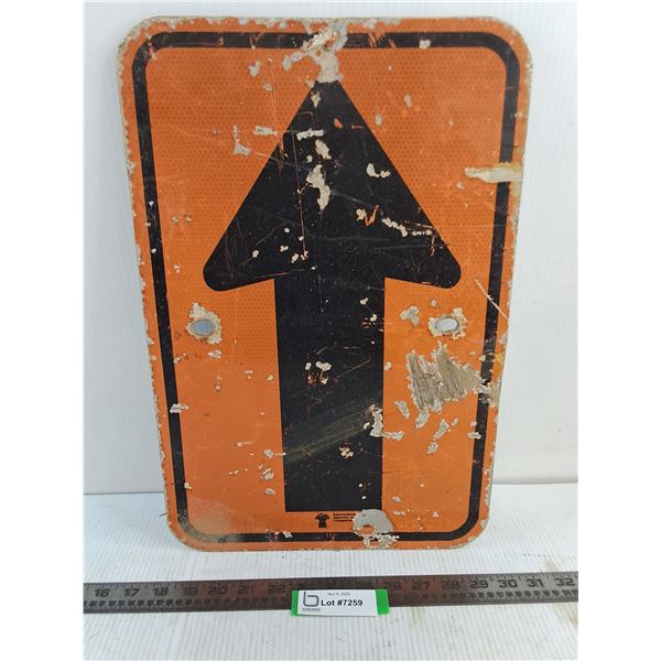 Saskatchewan Road Construction "Straight Arrow" Metal Sign - 12x18"