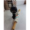 Image 4 : (2) Black Out Curtain Panels/ Hand Fan/ (3) Curling Irons (Power On)/ Rolling Pin