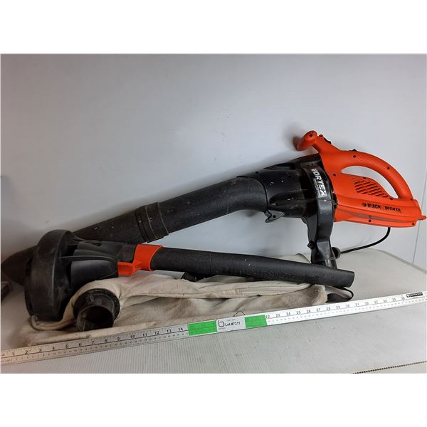 Black & Decker Vortex Vacuum System includes bag & 4 attachments - Powers On, Cannot Ship