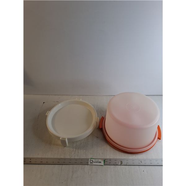 Tupperware 11"  Round Cake Container/ Tupperware Divide-A-Rack