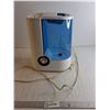 Image 1 : Vicks Humidifier (Powers On)