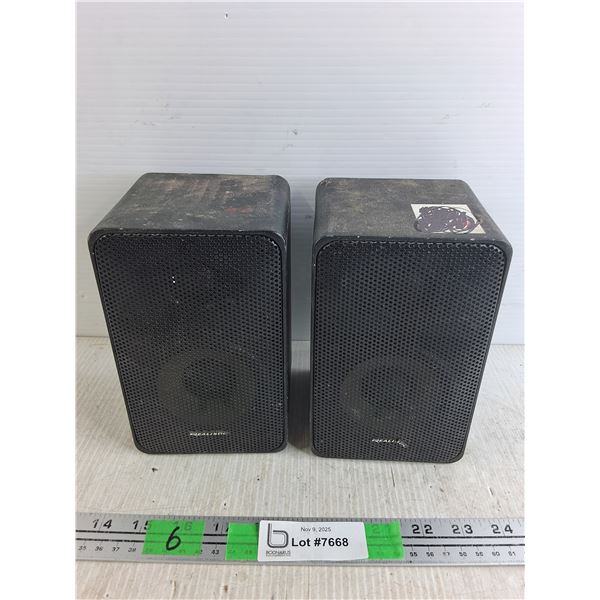 Realistic Speakers - As Is, 7" x 4" x 4"