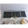 Image 9 : Vintage Apple Keyboards & USB Mouses, Software CDs, Zip250 Reader, Mac G4 Manuals - as Is