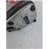 Image 2 : Campbell Hausfeld Air 1/2" Impact Wrench