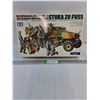 Image 1 : NOS 1:35 Stuka ZU FUSS Model Kit