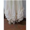 Image 8 : Bridal Chest Size 6-8 Wedding Dress w/Veil - Pickup Preferred