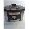Image 5 : Electric Deep Fryer With Basket  12" x 11" x 6" (Powers On)