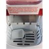 Image 2 : Frigidaire Ice Maker (Powers On)