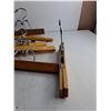 Image 2 : (11) Wooden Clamp Style Clothes Hangers