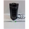 Image 1 : Blackstone Tower Fan - 13" Tall - Powers On