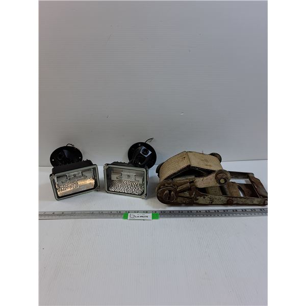 (2) Wall Mount Lights & Extra Large Load Binder