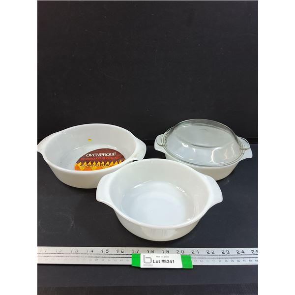 (3) Anchor Hocking Casserole Dishes Set (One Has Lid)