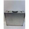 Image 4 : Metal Transport Case - 20" x 17" x 7"