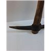 Image 2 : * Vintage Pick Axe - 36" x 20" - Pick-Up Preferred