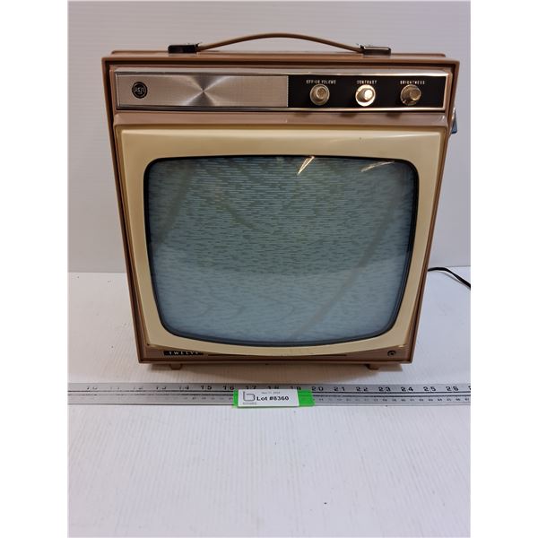 RCA 1950's 12" Black & White TV ( Powers On, Needs Service)