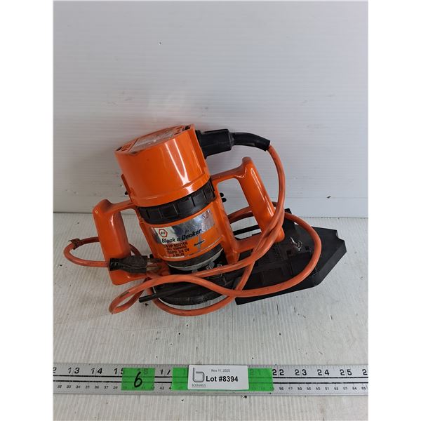 Black & Decker 3/4HP Router - Powers On, As Is