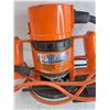 Image 2 : Black & Decker 3/4HP Router - Powers On, As Is