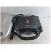 Image 4 : Sandwich Makers - Big Boss Grill, BettyCrocker, Philips - Powers On, As Is