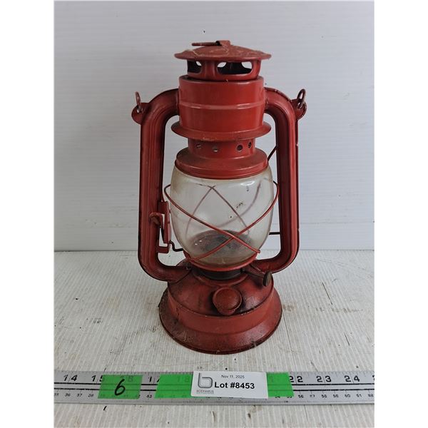 Vintage Kerosene Lantern