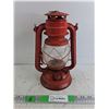 Image 1 : Vintage Kerosene Lantern
