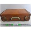 Image 1 : Vintage Briefcase 16" x 11" x 5"