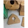 Image 5 : *Bird Houses, Milk Crate 13" x 11" x 11", Cannot Ship