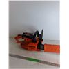 Image 3 : Castor 438 Gas Chainsaw 16"(as is)-Cannot Ship