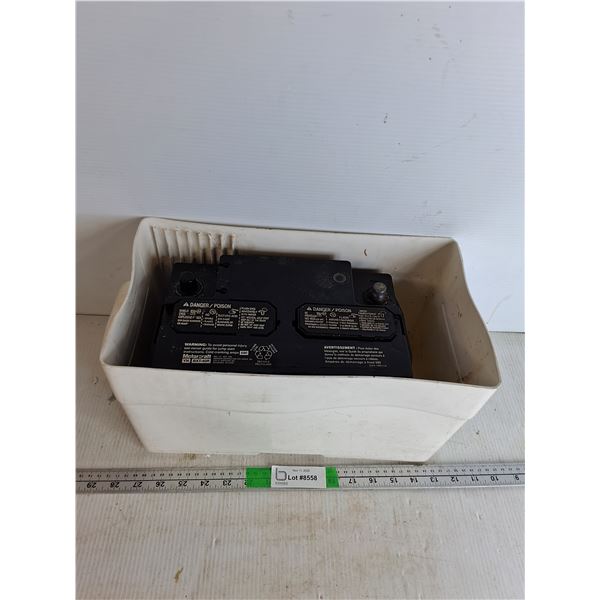BXT-40R 12 Volt Lead Acid Car Battery, Cannot Ship