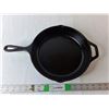 Image 1 : Lodge Cast Iron Skillet 16.25" Long