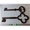 Image 1 : (2) Metal Key Decorations 24", Cannot Ship