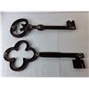 Image 2 : (2) Metal Key Decorations 24", Cannot Ship