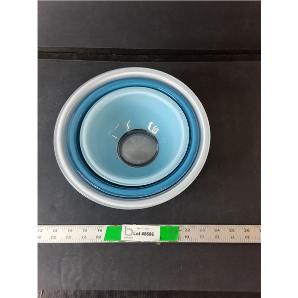 (3) Pyrex Nesting Bowls Up to 10"