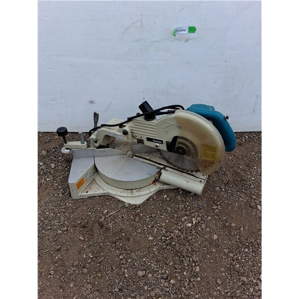 **Makita 255mm Slide Compound Saw, Powers On, Cannot Ship