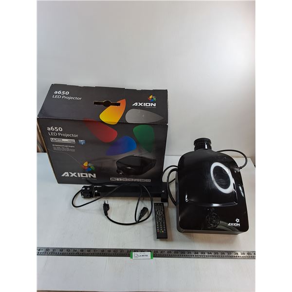 Axion a650 LED Projector w/Remote, HDMI Cord & Mounting Bracket - Powers On