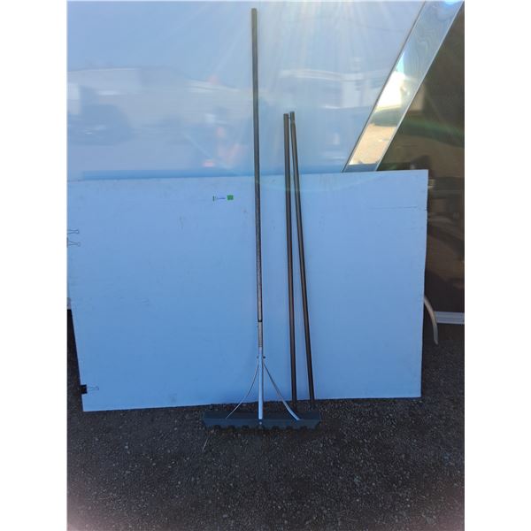 **Roof Rake Up to 200", Cannot Ship