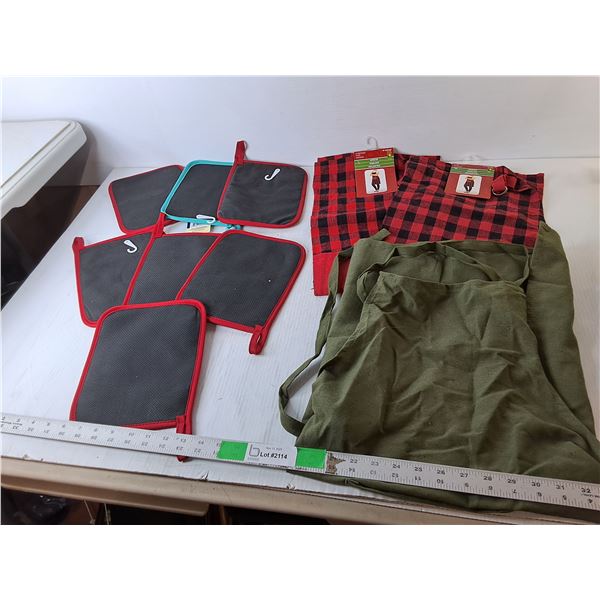 Potholders & Aprons