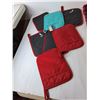 Image 2 : Potholders & Aprons