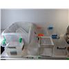 Image 1 : Plastic Storage Containers Up to 22.5" x 15.5" x 12.5" - PICK UP ONLY
