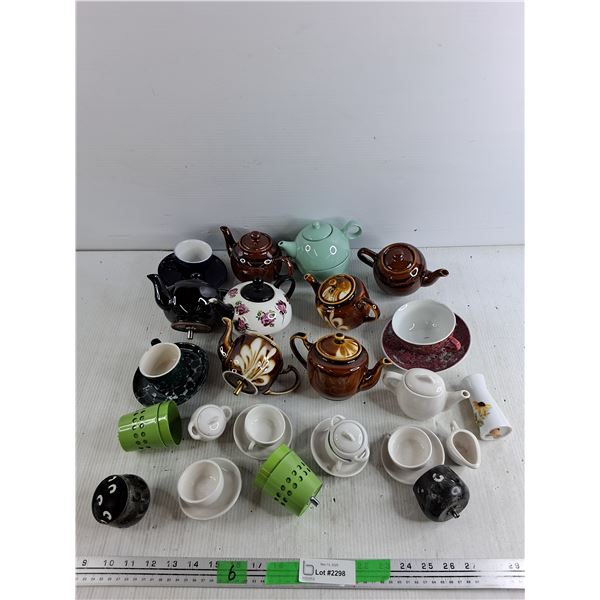 Various Ceramic Decorations & Tea Candle Holders