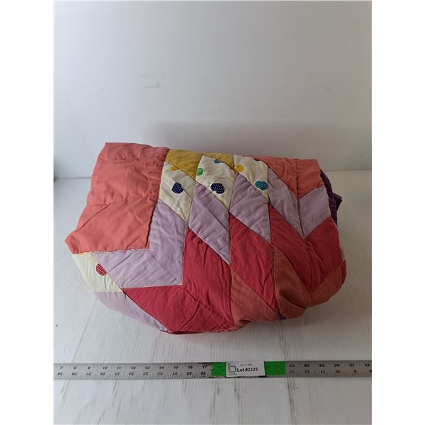 Quilt Approx. 71" x 81"