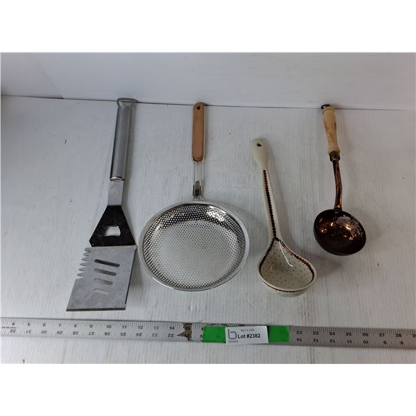 Kitchen Tools- Ladles, Sifter, Flipper