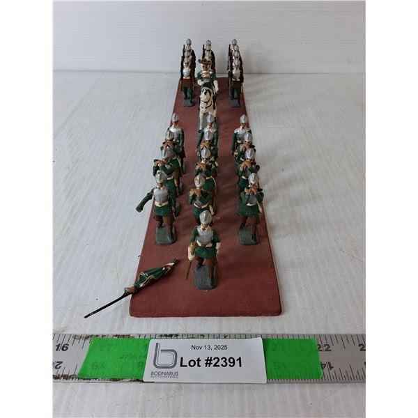Vintage Toy Soldiers Figurine 17.25" x 4"