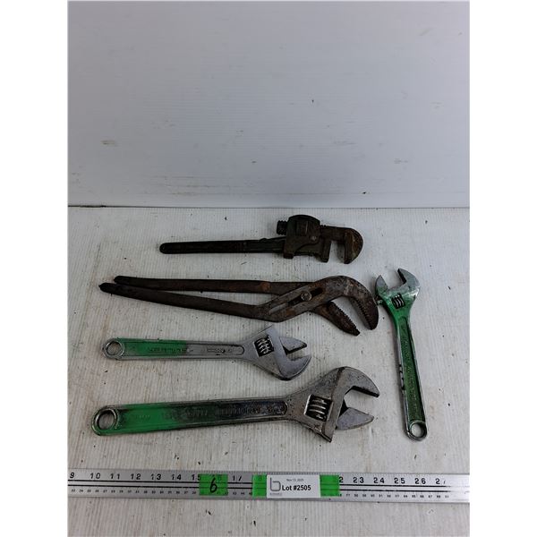 Adjustable &  Pipe Wrenches