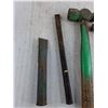 Image 2 : (2) Hammers, (2) Chisels